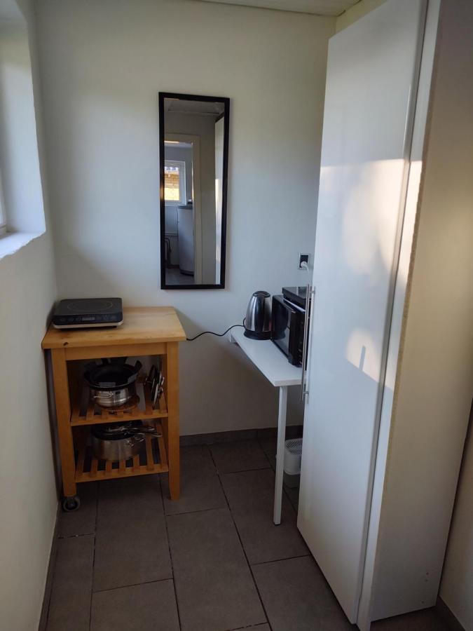 Commuter Room For One Or Two People Munkebo Εξωτερικό φωτογραφία