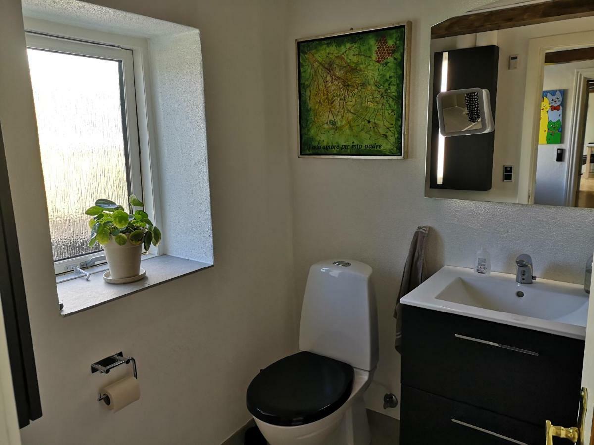 Commuter Room For One Or Two People Munkebo Εξωτερικό φωτογραφία