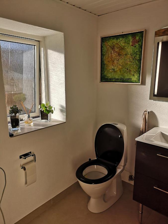 Commuter Room For One Or Two People Munkebo Εξωτερικό φωτογραφία